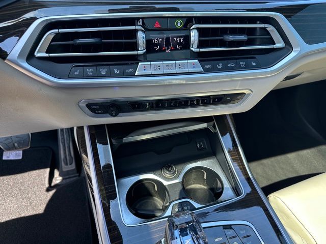 2021 BMW X7 M50i SUV