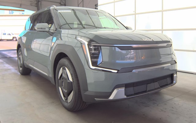 2024 Kia EV9 Wind SUV