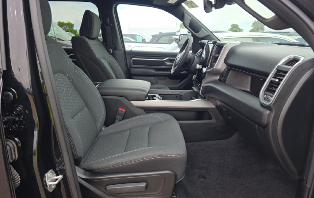2025 Ram 1500 Big Horn/Lone Star Truck Crew Cab
