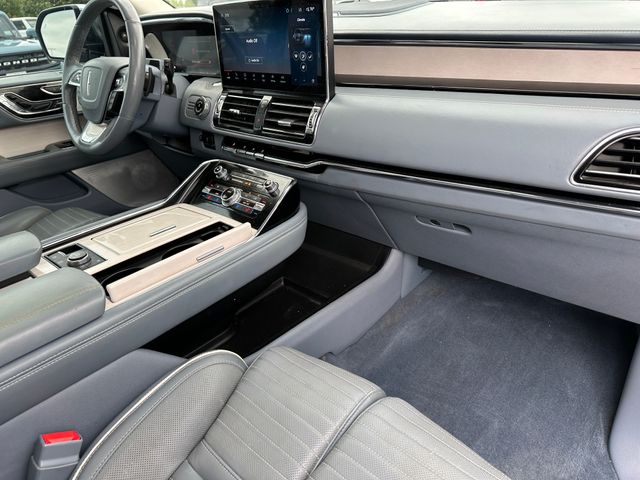 2023 Lincoln Navigator L Black Label SUV