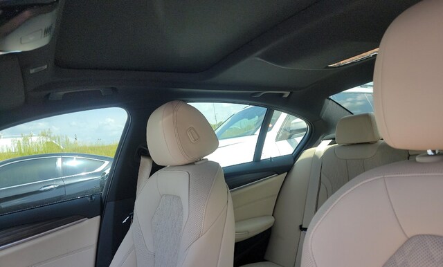 2023 BMW 530i 530i xDrive Sedan