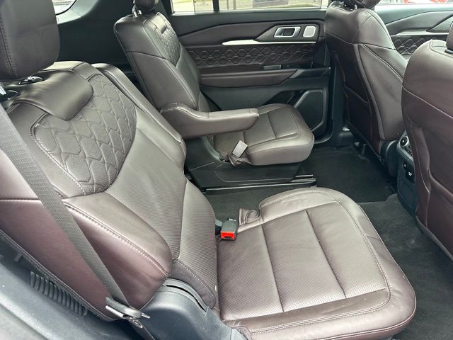 2025 Ford Explorer Platinum SUV