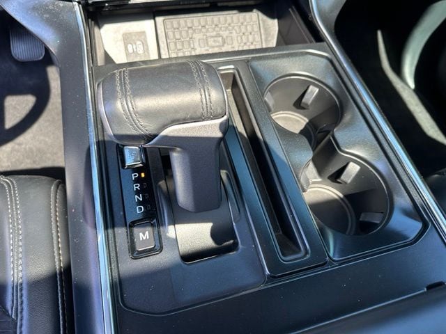 2023 Ford F-150 Raptor Truck SuperCrew Cab