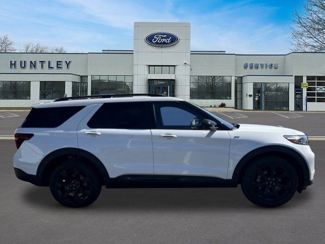2023 Ford Explorer ST-Line SUV