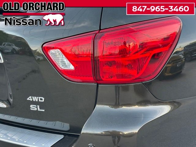 2017 Nissan Pathfinder SL SUV