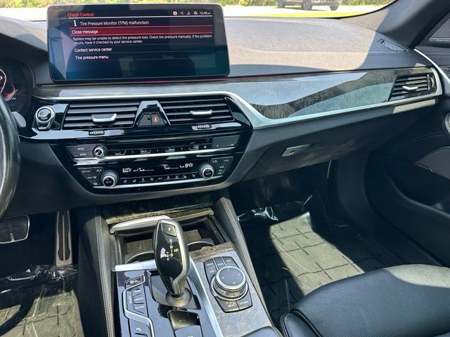2022 BMW M550i M550i xDrive Sedan