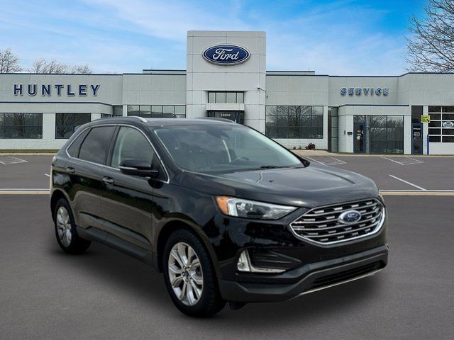 2022 Ford Edge Titanium SUV