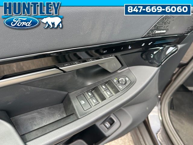 2025 BMW 530i 530i xDrive Sedan