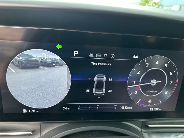 2023 Kia Carnival SX Prestige MPV