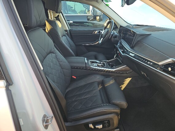 2025 BMW X7 xDrive40i SUV