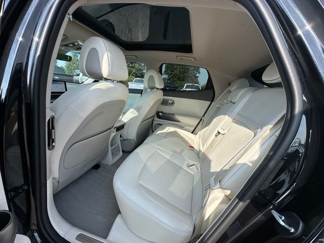 2025 Genesis GV60 Advanced SUV
