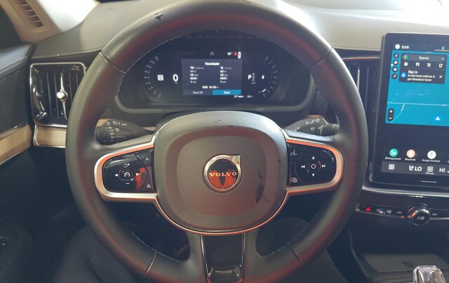 2025 Volvo XC90 B6 Plus 7-Seater SUV