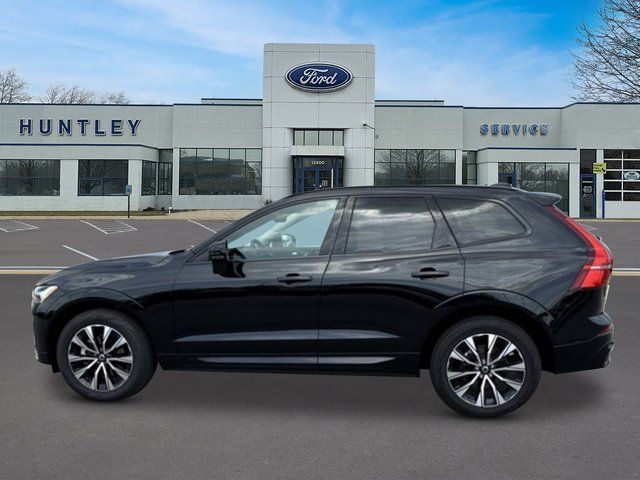 2025 Volvo XC60 B5 Core SUV
