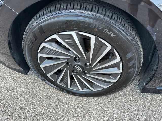 2025 Hyundai Sonata Hybrid Limited Sedan