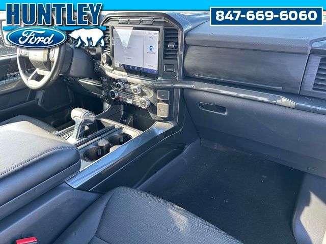 2022 Ford F-150 XLT Truck SuperCrew Cab