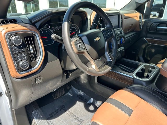 2022 Chevrolet Silverado 3500 HD High Country Truck Crew Cab