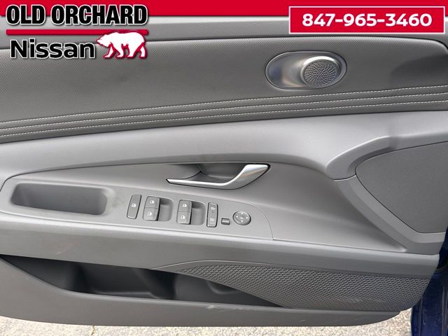 2025 Hyundai Elantra SEL Convenience Sedan