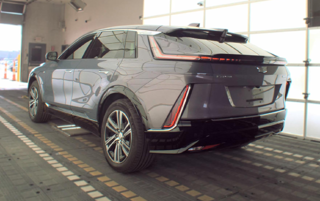 2024 CADILLAC LYRIQ Luxury SUV