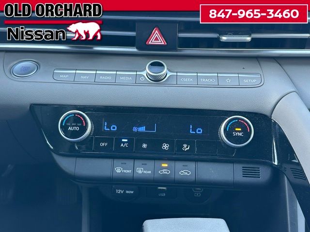 2024 Hyundai Elantra Hybrid Blue Sedan