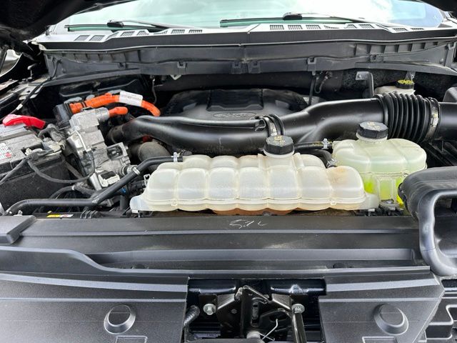 2023 Ford F-150 Lariat Truck SuperCrew Cab