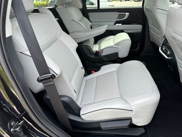 2025 Ford Expedition Platinum SUV