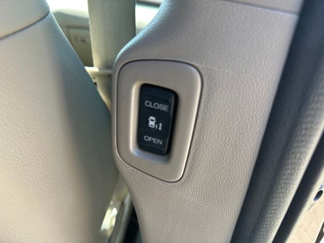 2017 Honda Odyssey EX-L Van