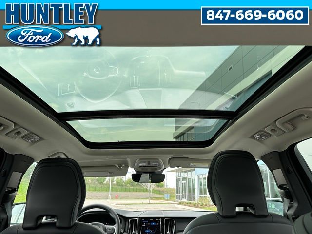 2025 Volvo XC60 B5 Core SUV