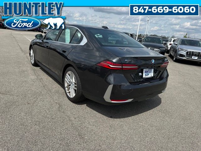 2025 BMW 530i 530i xDrive Sedan