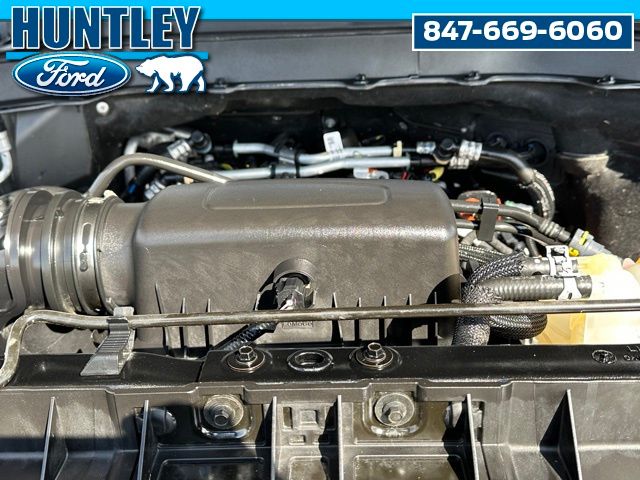 2023 Ford Explorer XLT SUV