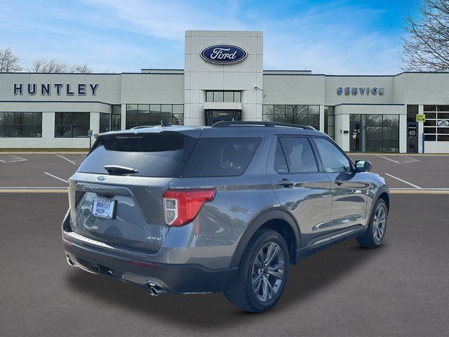 2024 Ford Explorer XLT SUV