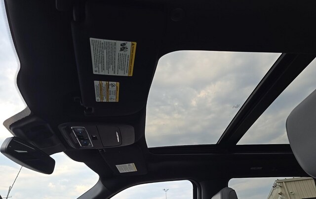 2024 Ford F-150 Lightning Lariat Truck SuperCrew Cab
