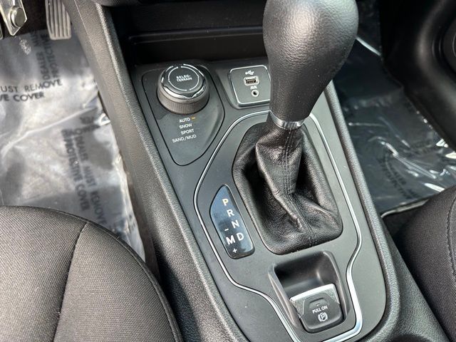2019 Jeep Cherokee Latitude SUV