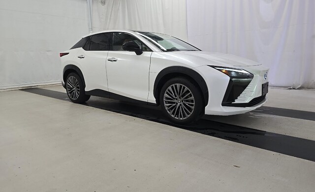 Used 2023 Lexus RZ Luxury with VIN JTJAAAAB3PA013706 for sale in Skokie, IL