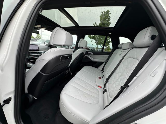 2025 BMW X5 xDrive40i SUV