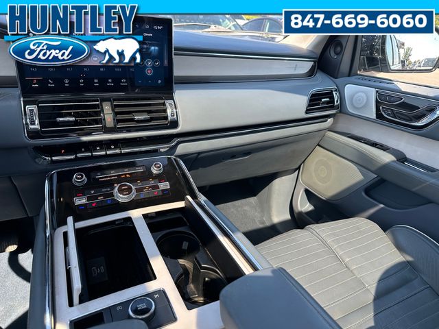 2022 Lincoln Navigator Black Label SUV