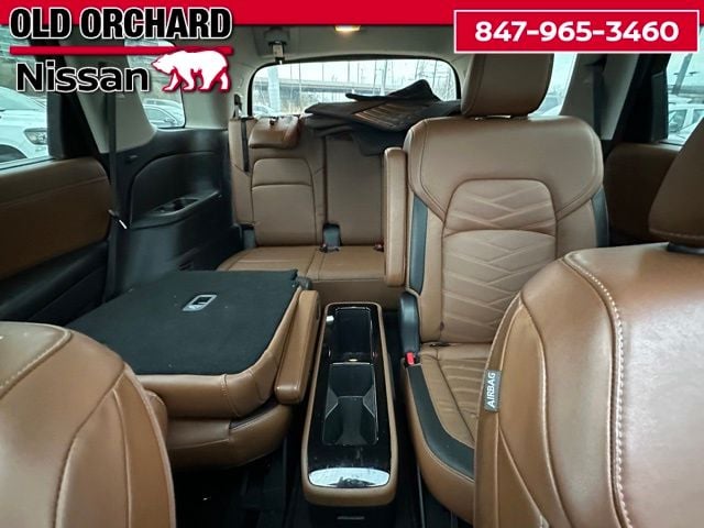 2023 Nissan Pathfinder Platinum SUV