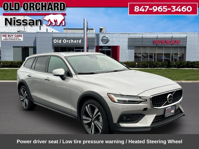 2025 Volvo V60 Cross Country B5 Plus Wagon