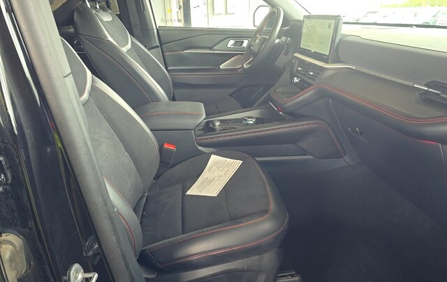 2025 Ford Explorer ST SUV