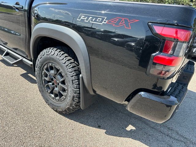 2022 Nissan Frontier PRO-4X Truck Crew Cab