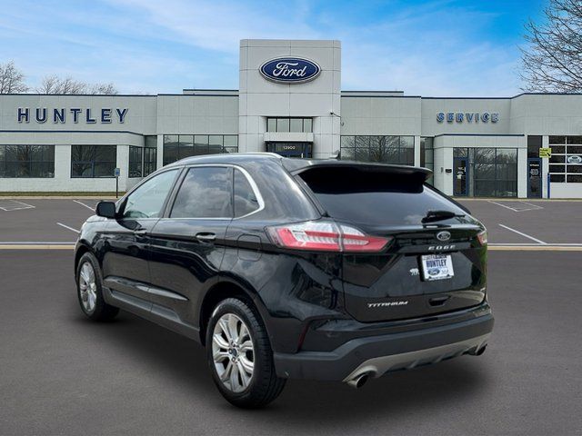 2022 Ford Edge Titanium SUV