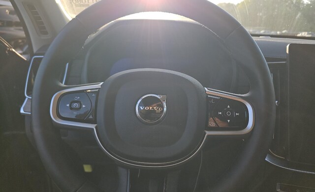 2025 Volvo XC90 B6 Plus 7-Seater SUV