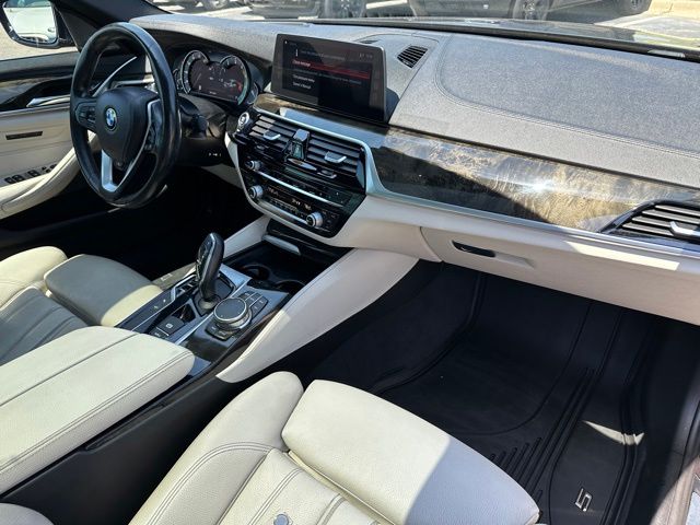 2017 BMW 540i 540i xDrive Sedan