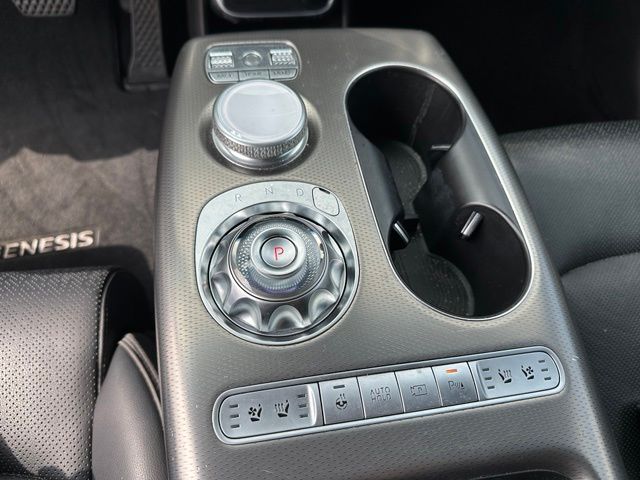 2023 Genesis GV60 Advanced SUV