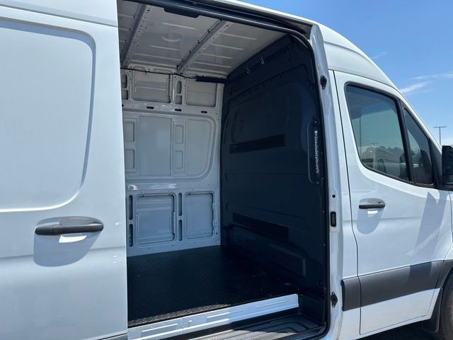 2024 Mercedes-Benz Sprinter 2500 Cargo 170 WB Van
