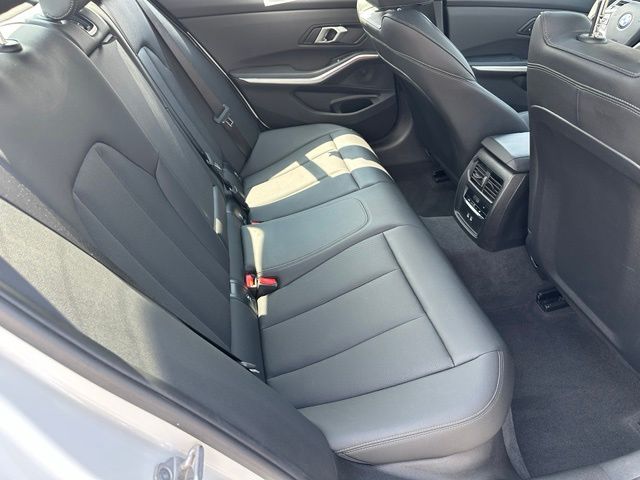 2025 BMW 330i 330i xDrive Sedan