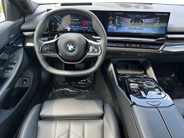 2025 BMW 530i 530i xDrive Sedan