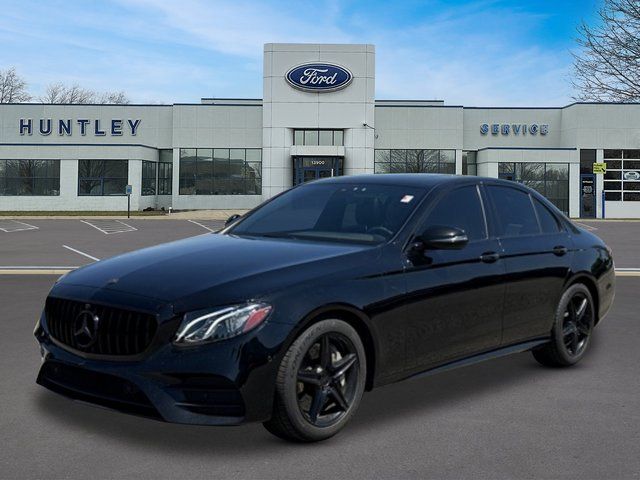 2017 Mercedes-Benz E-Class E300 4MATIC's photo