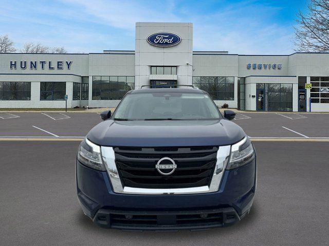 2024 Nissan Pathfinder Platinum SUV