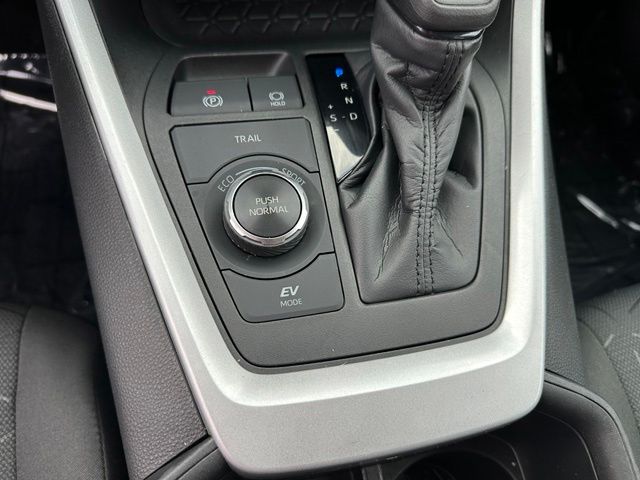 2022 Toyota RAV4 Hybrid XLE SUV