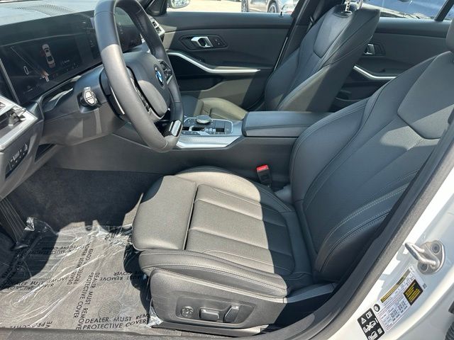 2025 BMW 330i 330i xDrive Sedan